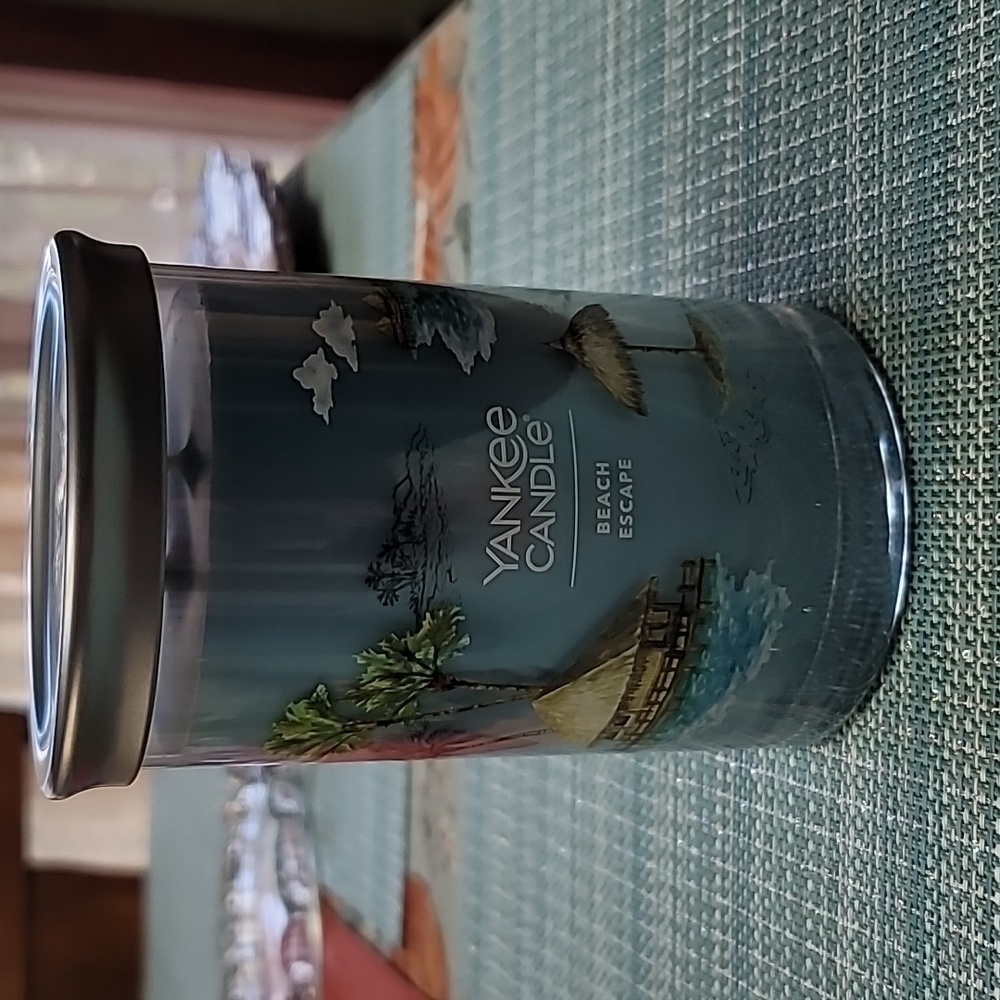 Yankee Candle, Beach Escape, 20 oz Two Wick Candle, New